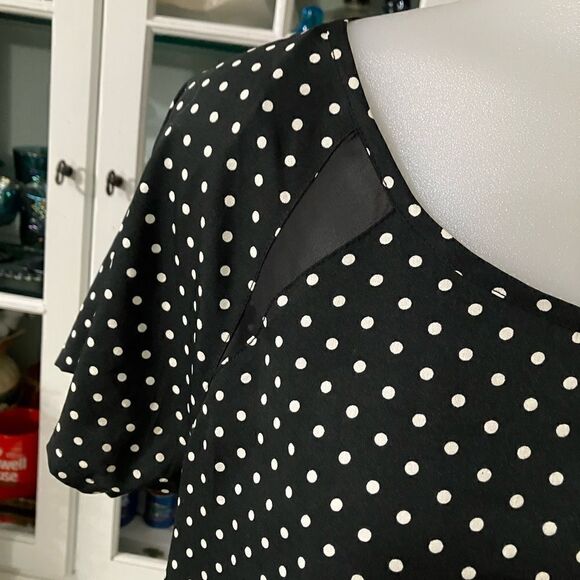 Black White Polka Dot Top Sz Small American Eagle - Picture 3 of 10